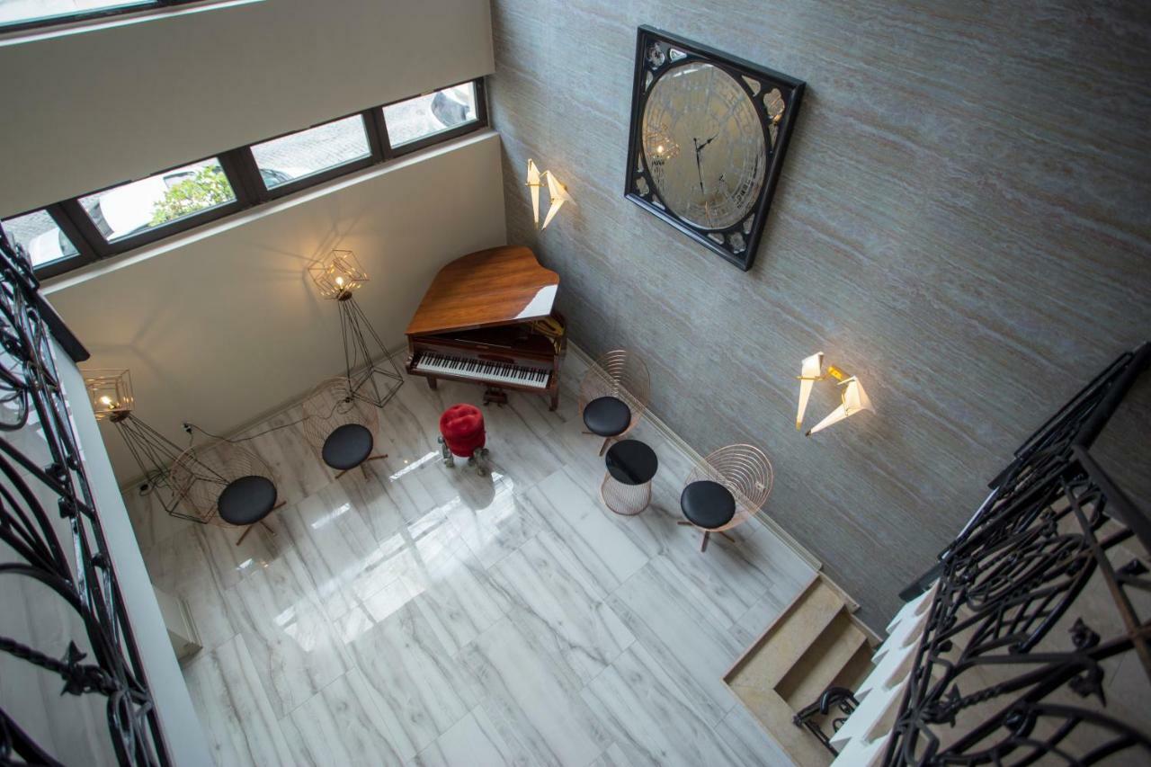 Downtown Hotel Batumi Eksteriør billede