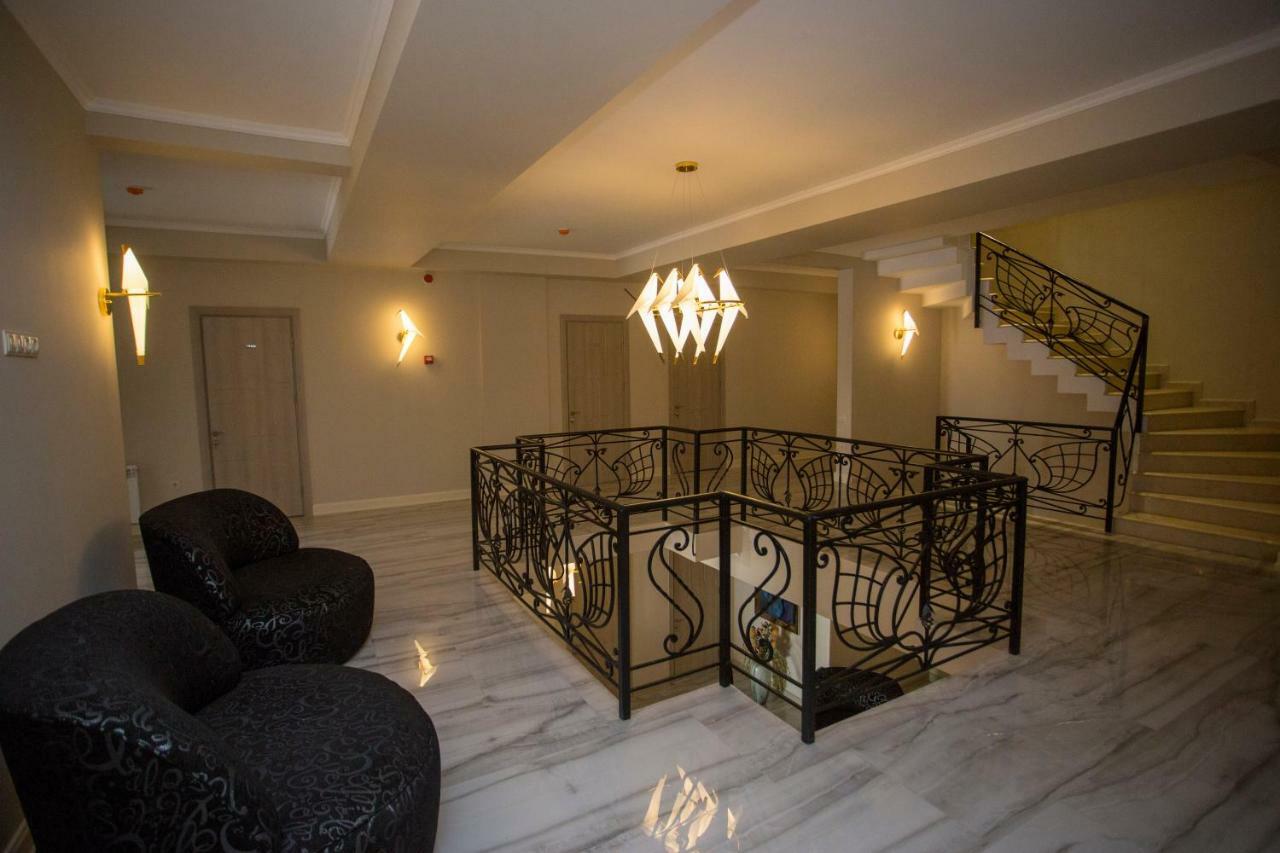 Downtown Hotel Batumi Eksteriør billede