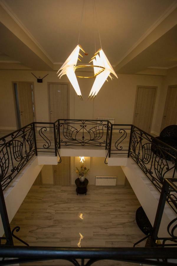 Downtown Hotel Batumi Eksteriør billede
