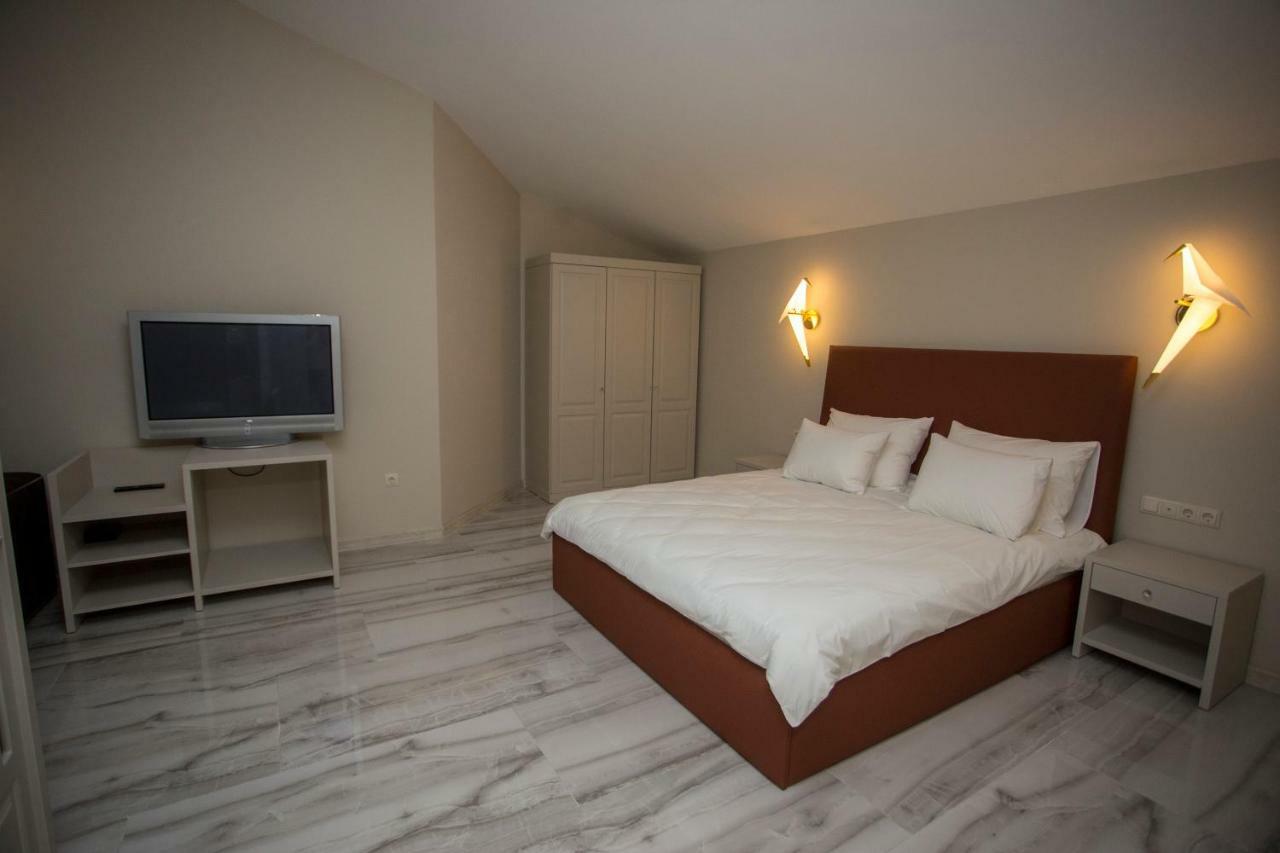 Downtown Hotel Batumi Eksteriør billede