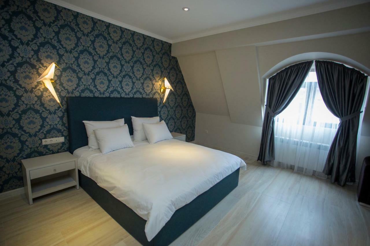 Downtown Hotel Batumi Eksteriør billede
